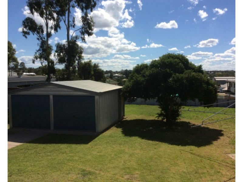 9 Wallace Street, Warwick QLD 4370