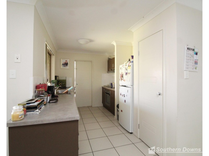 17 Capital Drive, Warwick QLD 4370