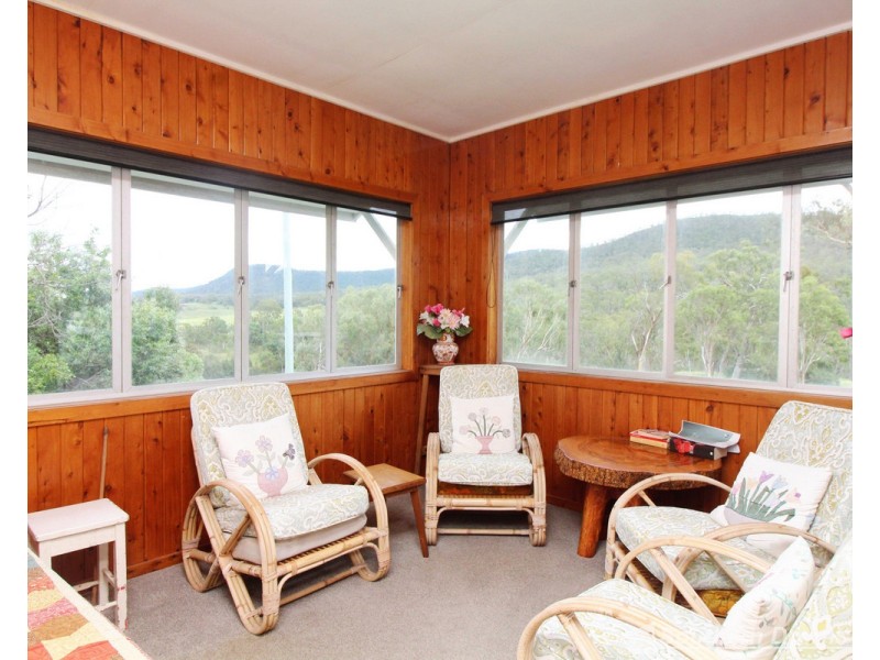 874 Top Swanfels Road, Swanfels QLD 4371