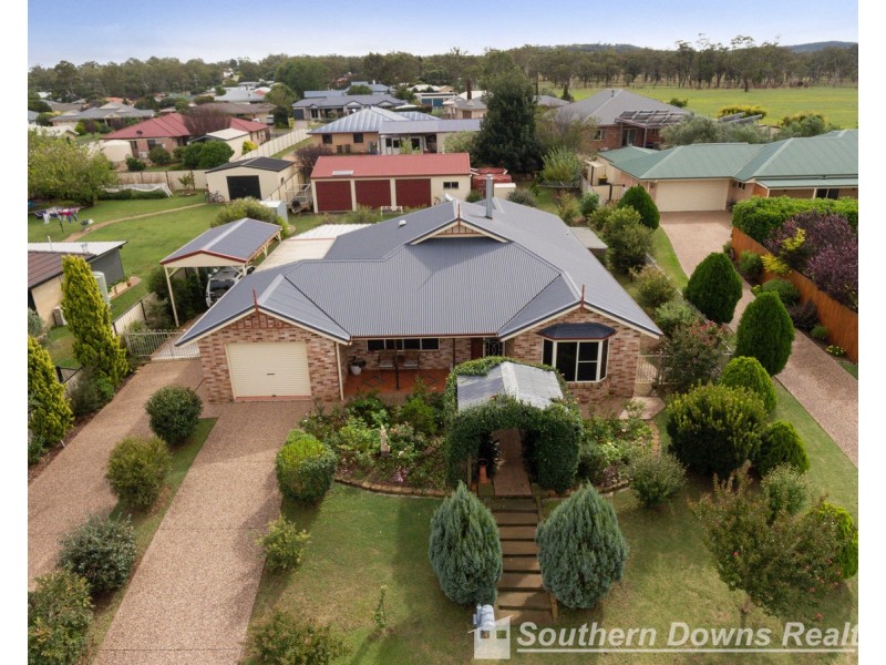 12 Hans Borgar Court, Warwick QLD 4370