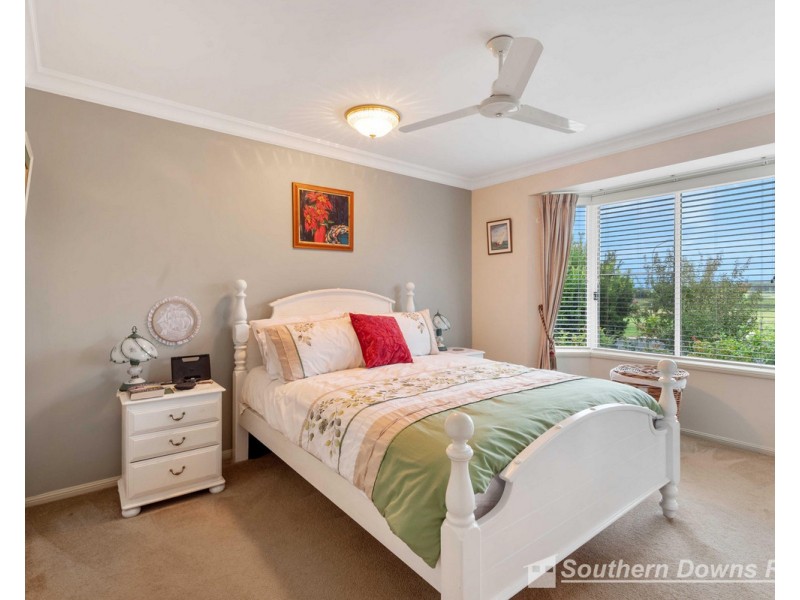 12 Hans Borgar Court, Warwick QLD 4370