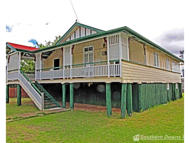 19 King Street, Warwick QLD 4370