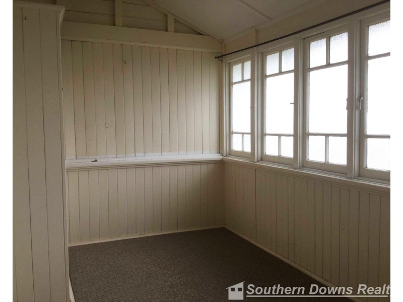 19 King Street, Warwick QLD 4370