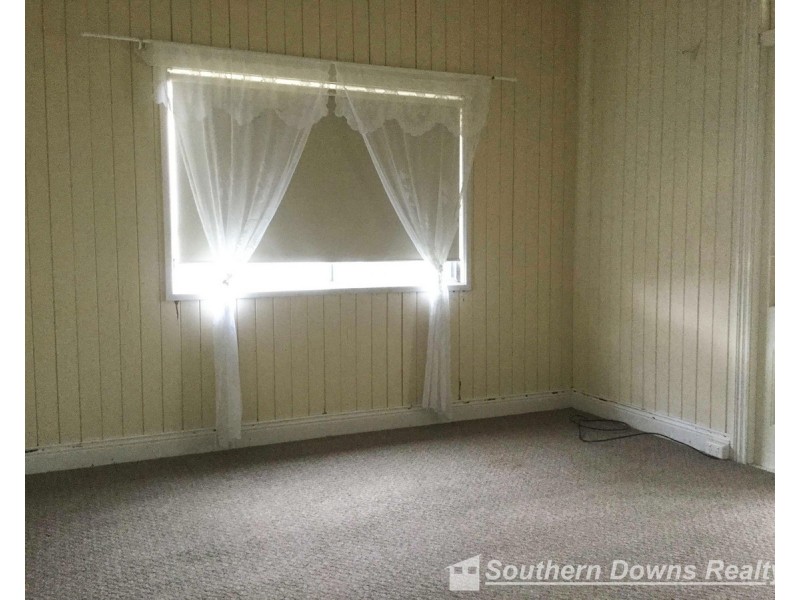 19 King Street, Warwick QLD 4370