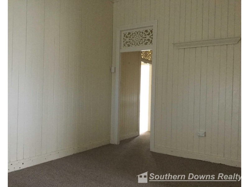 19 King Street, Warwick QLD 4370