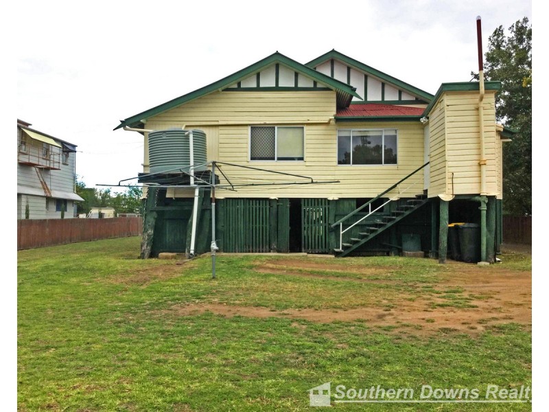 19 King Street, Warwick QLD 4370
