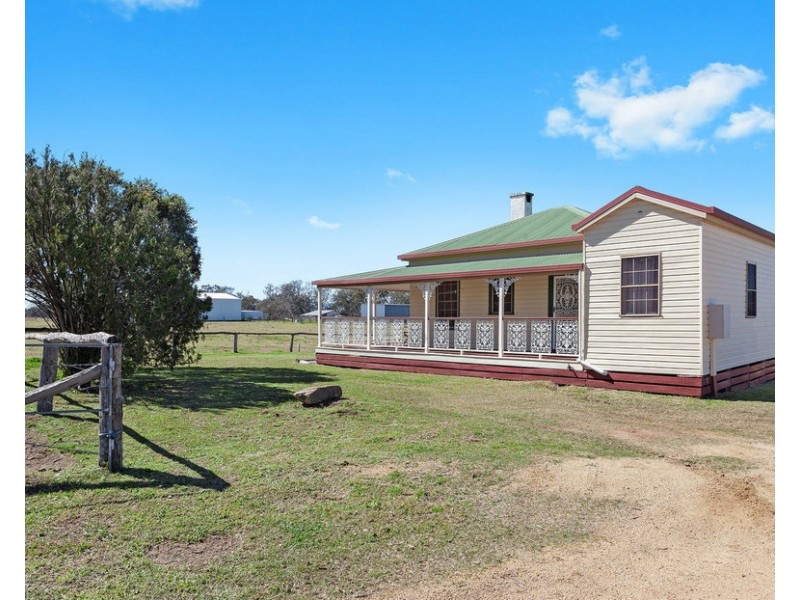 33 Gibson Road, Warwick QLD 4370