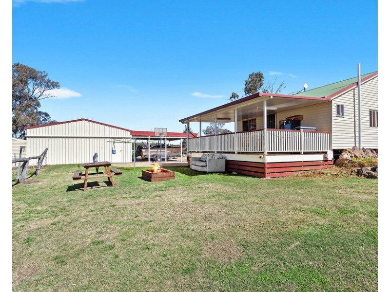 33 Gibson Road, Warwick QLD 4370