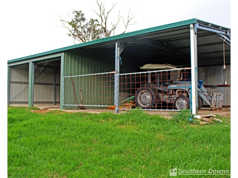 9 CNR Lipps Road & Top Swanfels Road, Swanfels QLD 4371