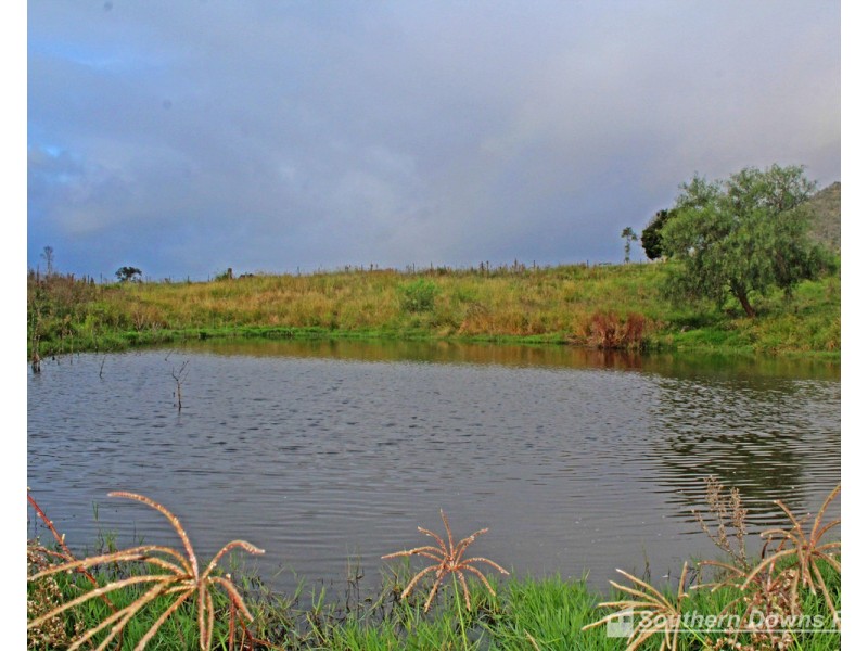 9 CNR Lipps Road & Top Swanfels Road, Swanfels QLD 4371