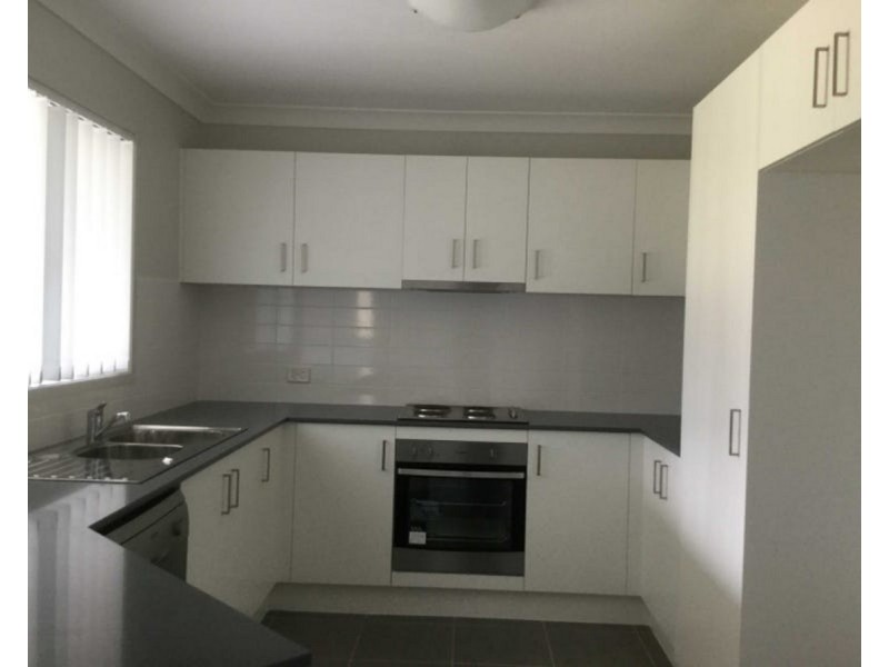 86 Maynes Street, Rosenthal Heights QLD 4370