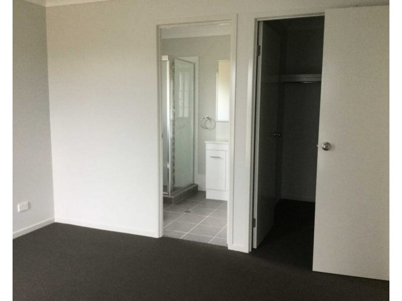 86 Maynes Street, Rosenthal Heights QLD 4370