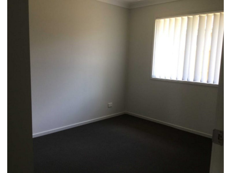 86 Maynes Street, Rosenthal Heights QLD 4370