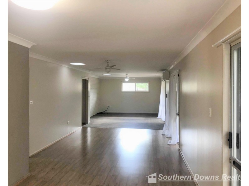 79 Baguley Street, Warwick QLD 4370