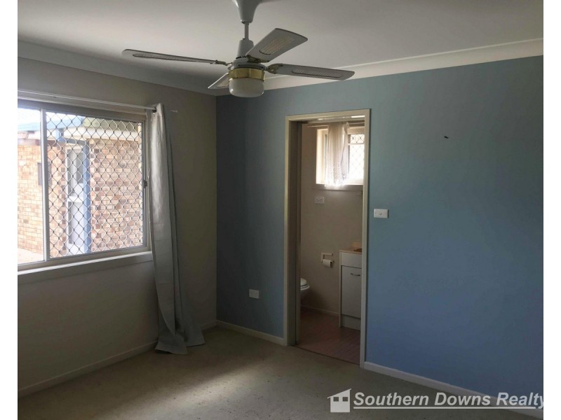 79 Baguley Street, Warwick QLD 4370
