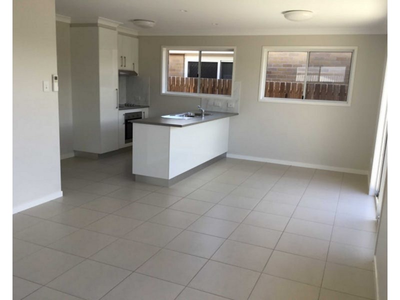 1/43 Pratten Street, Warwick QLD 4370