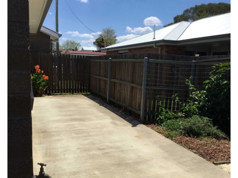 1/43 Pratten Street, Warwick QLD 4370