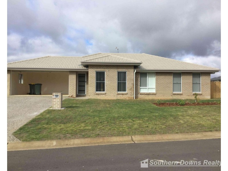 57 Maynes Street, Rosenthal Heights QLD 4370