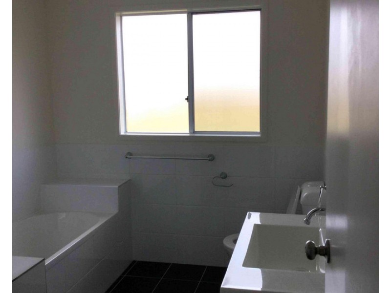 57 Maynes Street, Rosenthal Heights QLD 4370