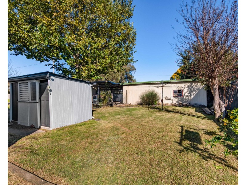 104 Pratten Street, Warwick QLD 4370