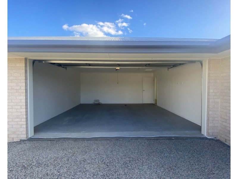 1/15 Compass Crt, Warwick QLD 4370