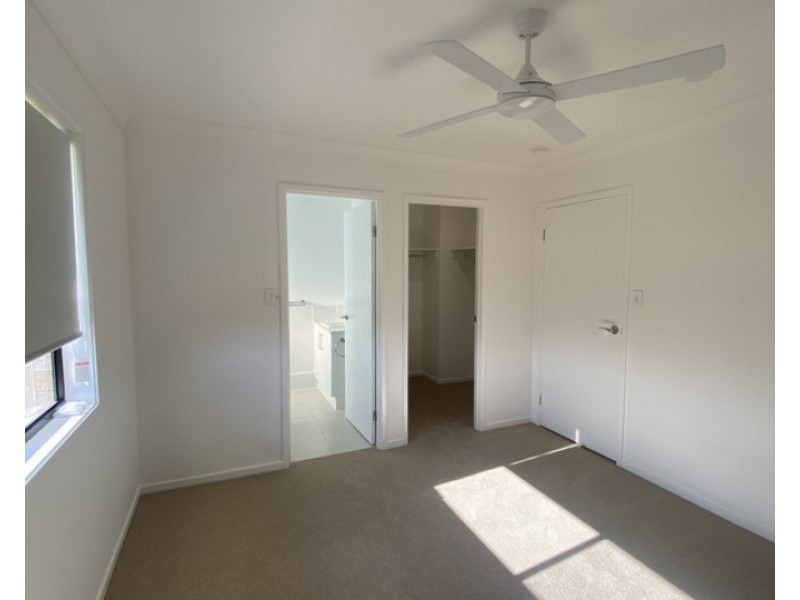 1/15 Compass Crt, Warwick QLD 4370