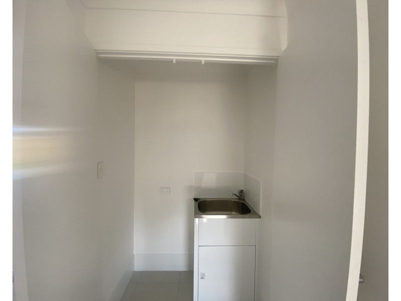 1/15 Compass Crt, Warwick QLD 4370