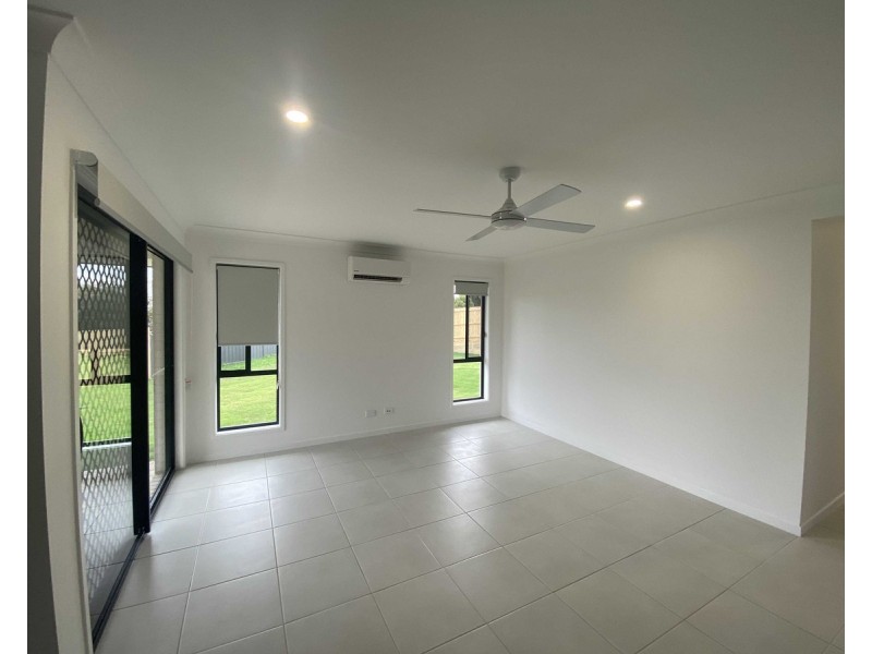 1/15 Compass Crt, Warwick QLD 4370