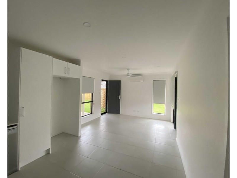 2/15 Compass Crt, Warwick QLD 4370