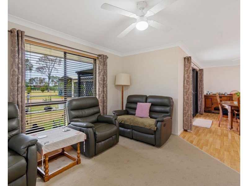 26 Allora Street, Hendon QLD 4362