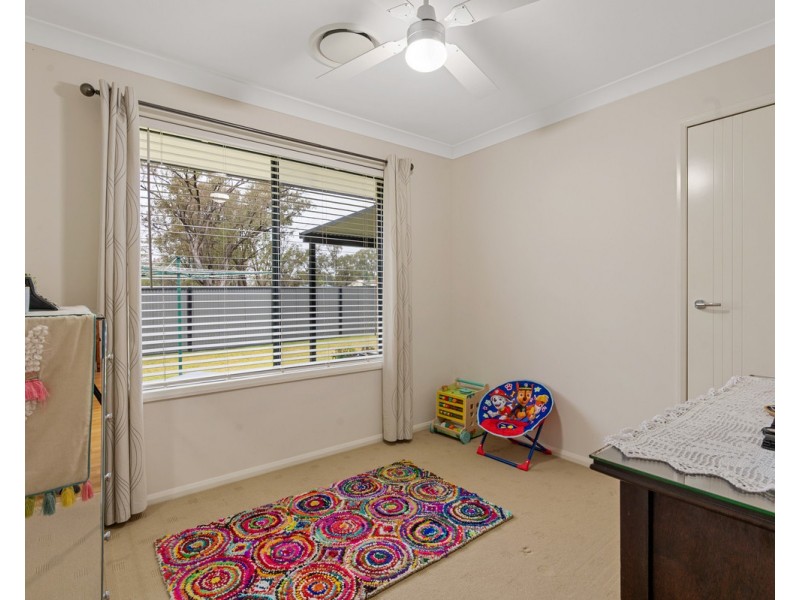 26 Allora Street, Hendon QLD 4362