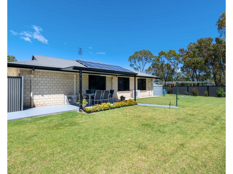 26 Allora Street, Hendon QLD 4362
