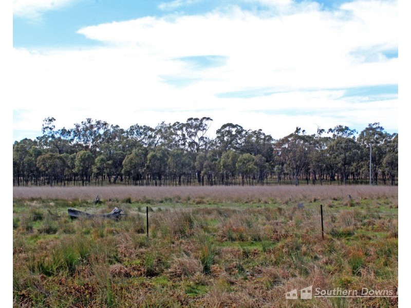 49 Station Street, Hendon QLD 4362