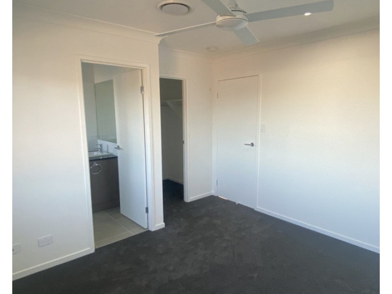 10-12 Compass Court, Warwick QLD 4370