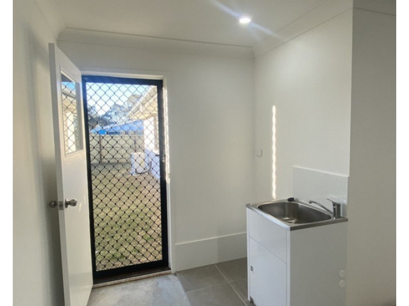 10-12 Compass Court, Warwick QLD 4370