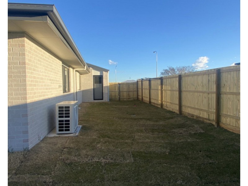10-12 Compass Court, Warwick QLD 4370