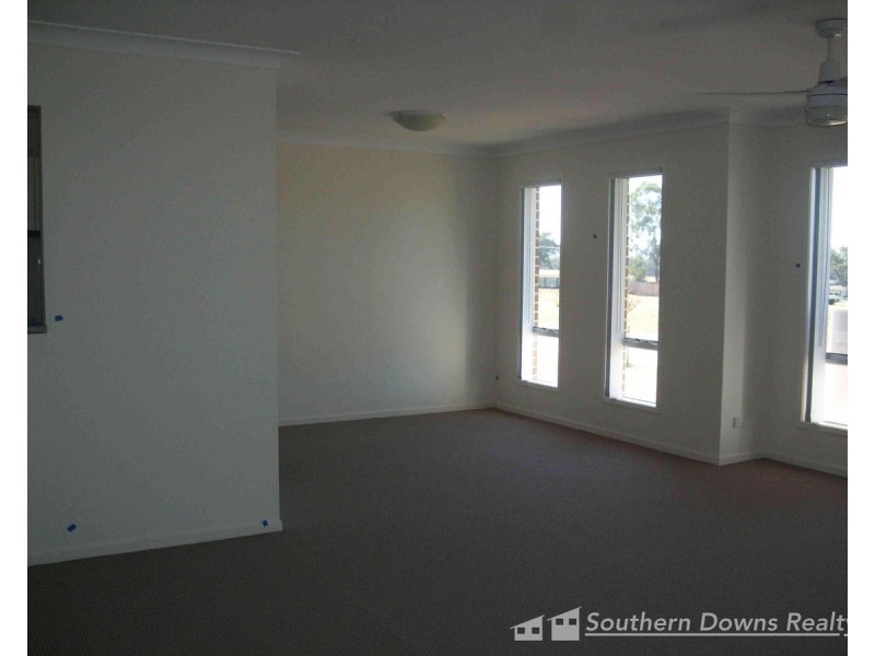 1 Olsen Street, Warwick QLD 4370
