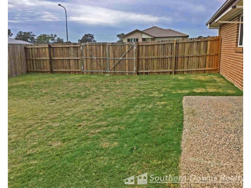 1 Olsen Street, Warwick QLD 4370