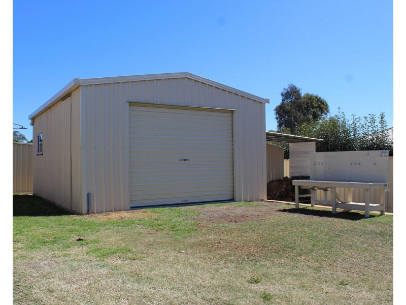 203 Ogilvie Road, Warwick QLD 4370