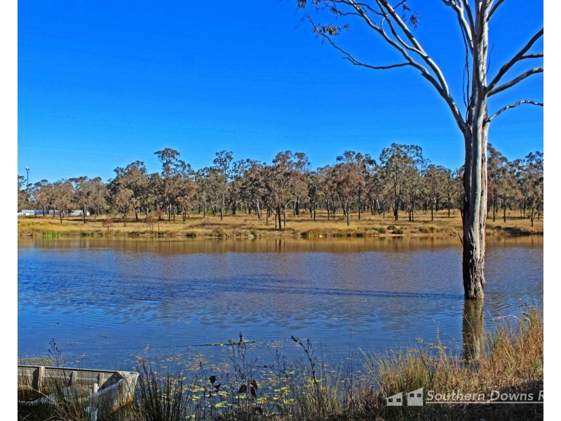 169 Big Hill Road, Pratten QLD 4370