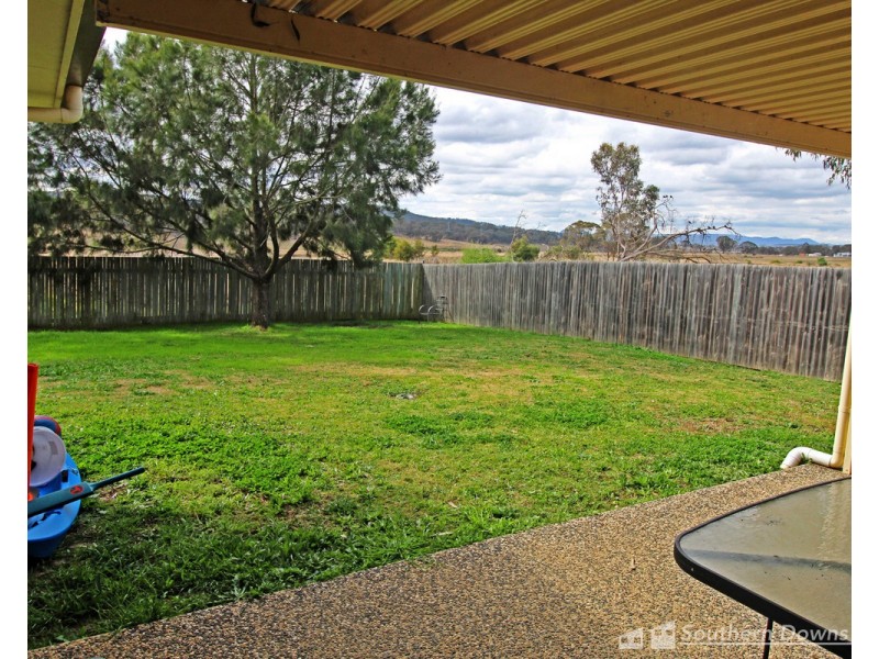 9 Lomandra Court, Womina QLD 4370