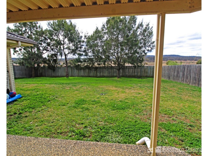 9 Lomandra Court, Womina QLD 4370