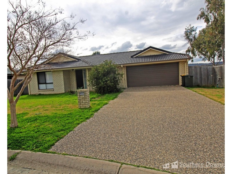 9 Lomandra Court, Womina QLD 4370