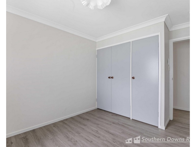 1/121 Locke Street, Warwick QLD 4370