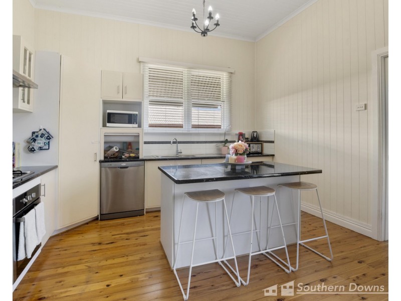 139 Grafton Street, Warwick QLD 4370