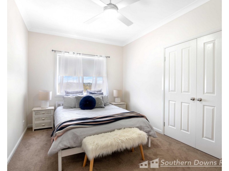 13 Weewondilla Road, Warwick QLD 4370