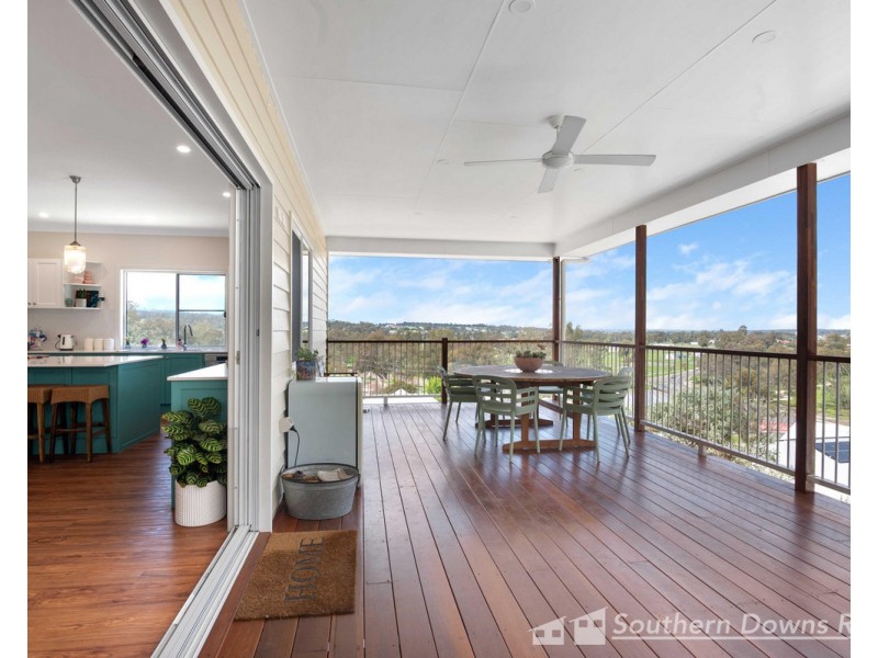 13 Weewondilla Road, Warwick QLD 4370