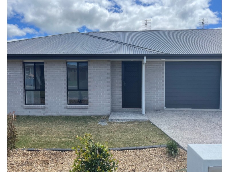 1/2-4 Compass Crt, Warwick QLD 4370