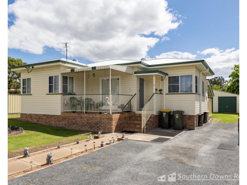 19 William Street, Warwick QLD 4370