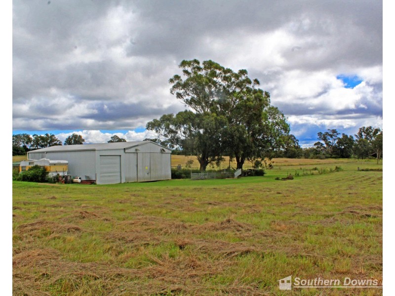 72 Cnr Dight & Busch Road, Rosenthal Heights QLD 4370